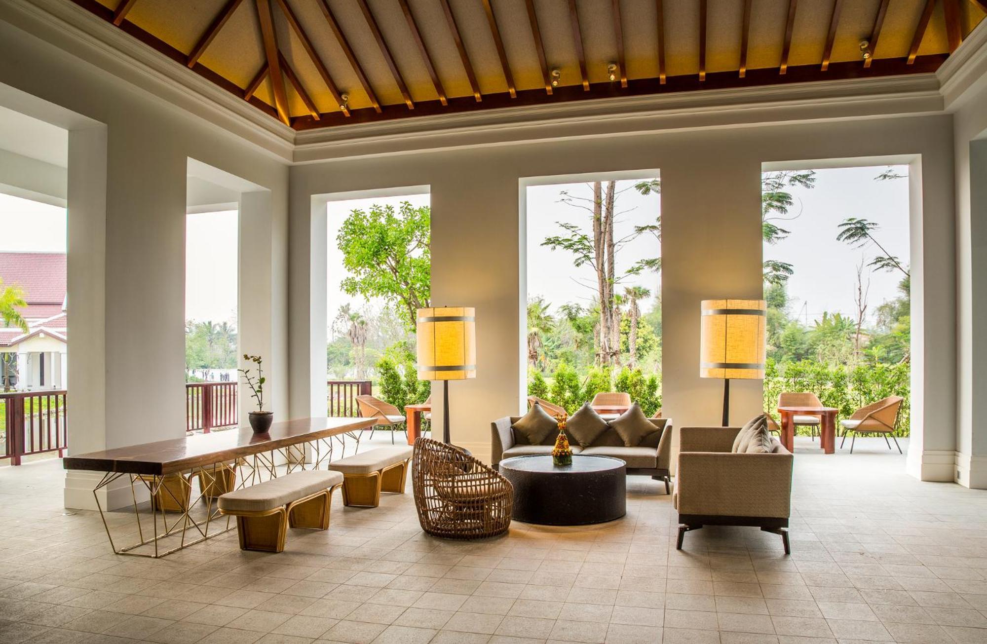 Hotel Pullman Luang Prabang Esterno foto